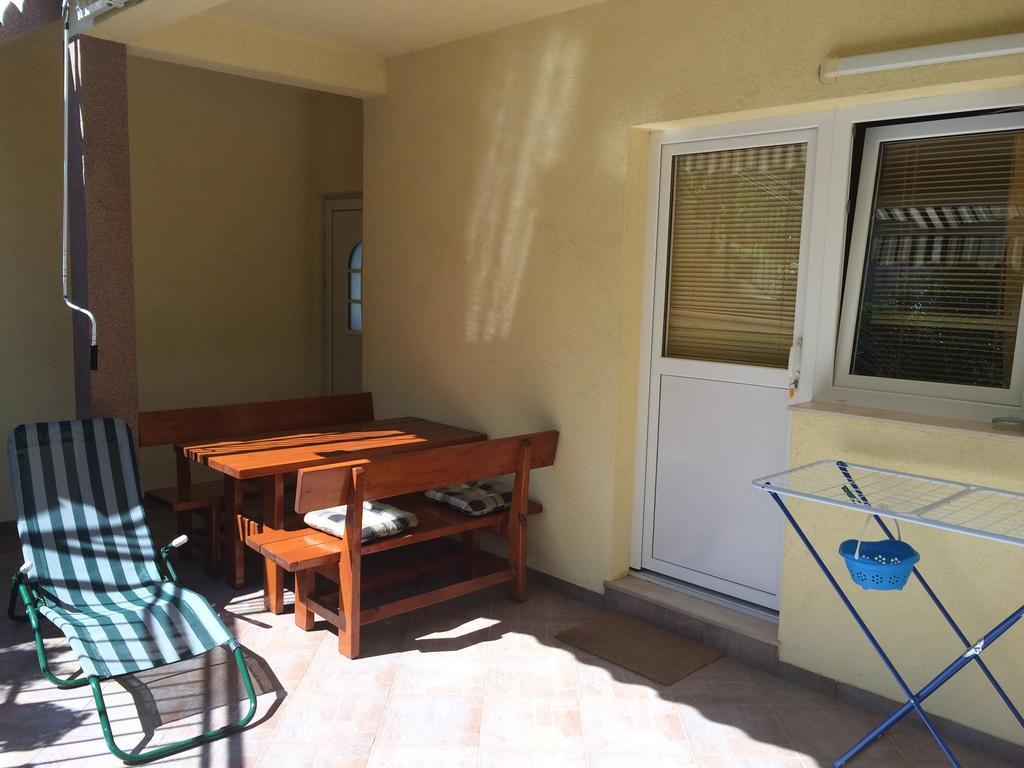 Apartment Kolundzic Novi Vinodolski Rom bilde