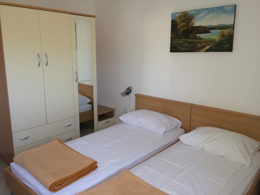 Apartment Kolundzic Novi Vinodolski Rom bilde