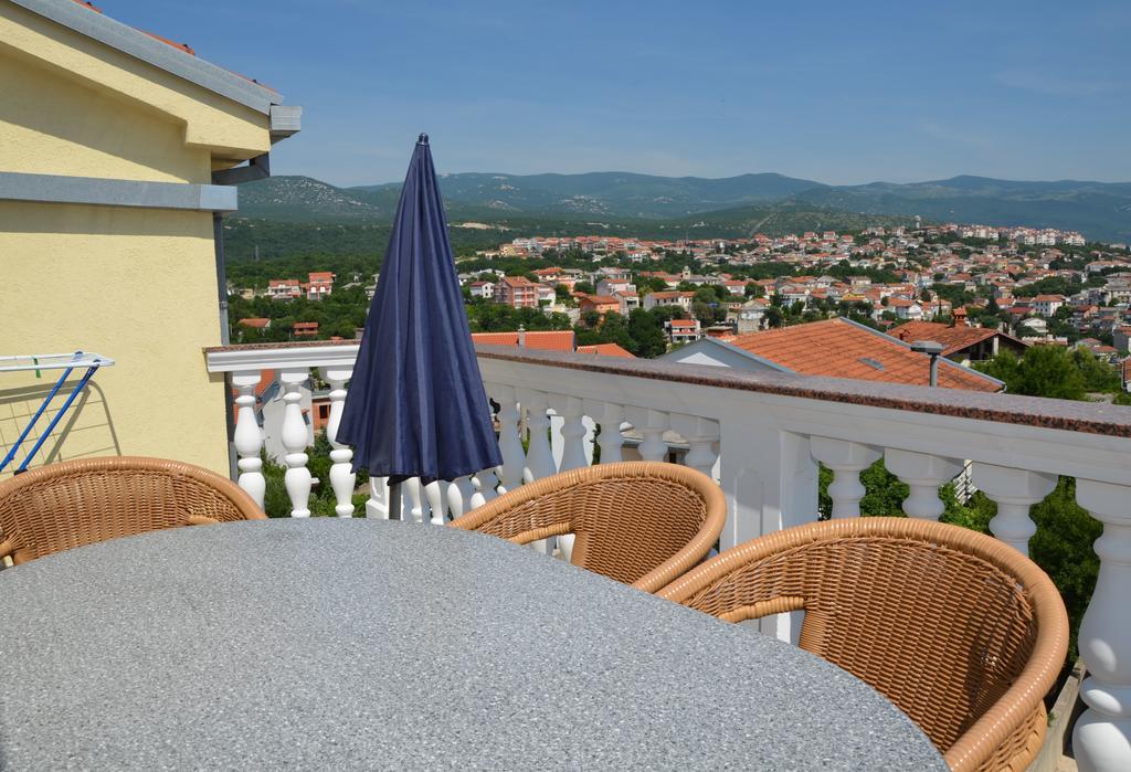 Apartment Kolundzic Novi Vinodolski Eksteriør bilde