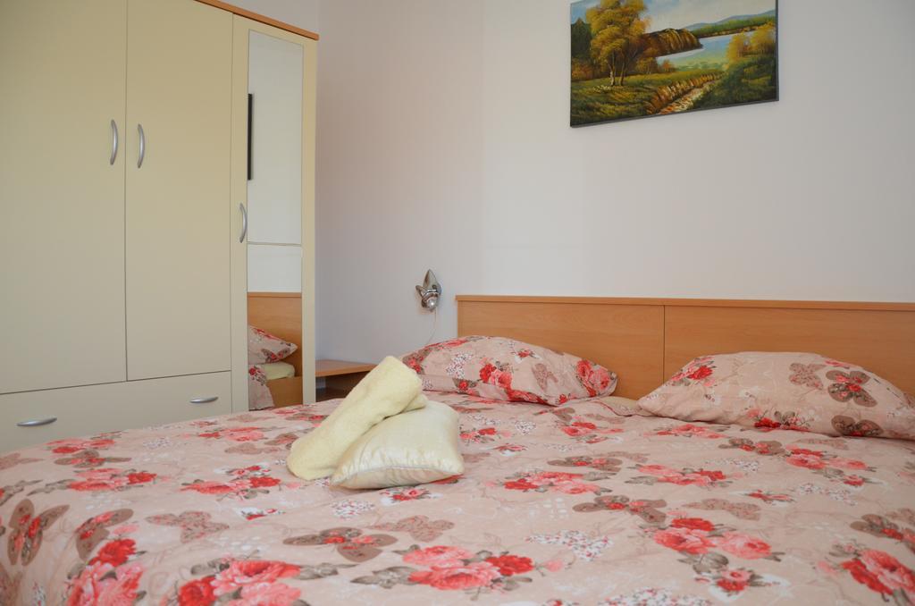 Apartment Kolundzic Novi Vinodolski Eksteriør bilde